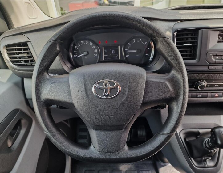 Toyota ProAce Skříň 2,0 l 106 kw