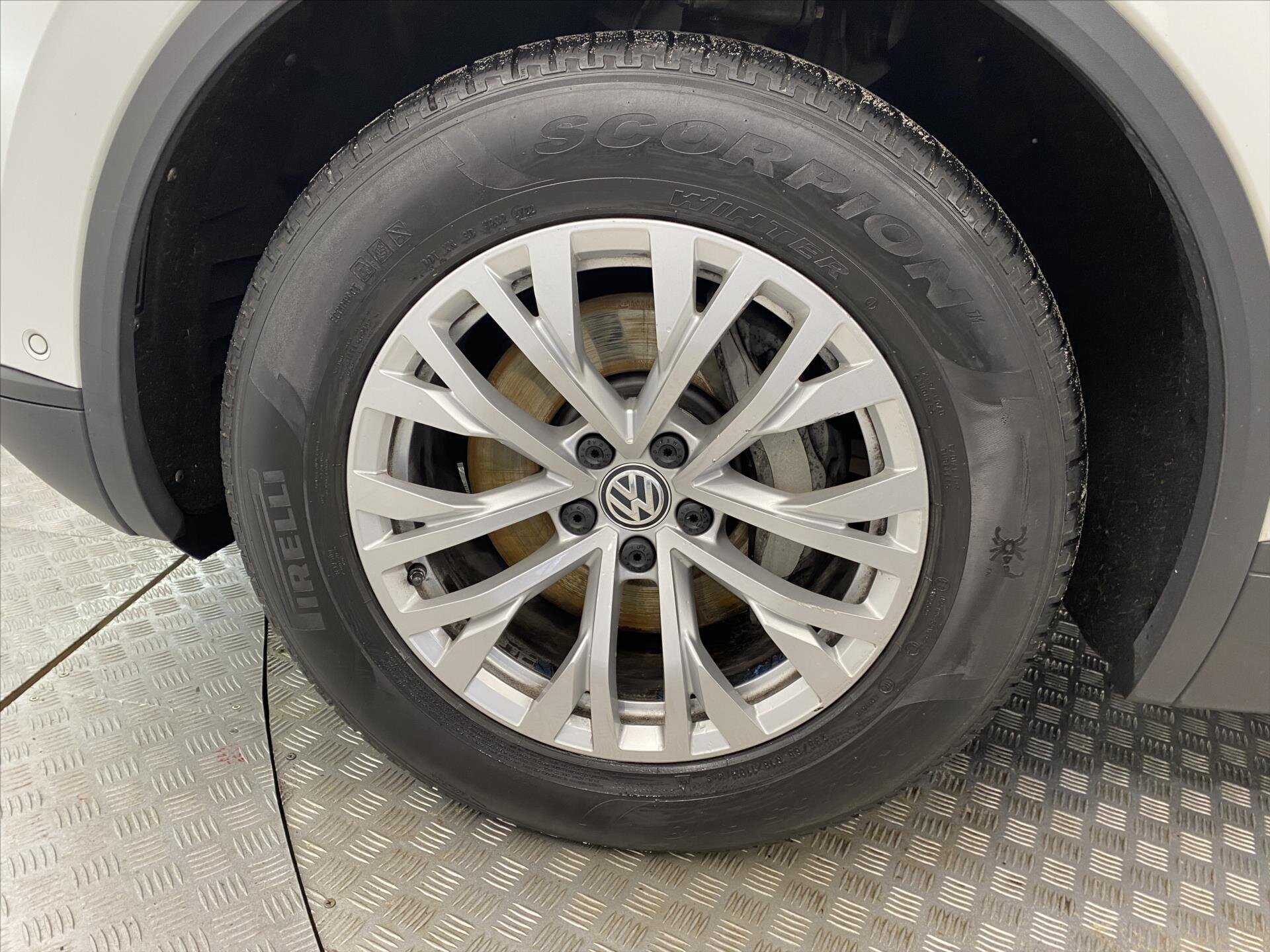 Volkswagen Touareg SUV / Terénní 3,0 l 170 kw