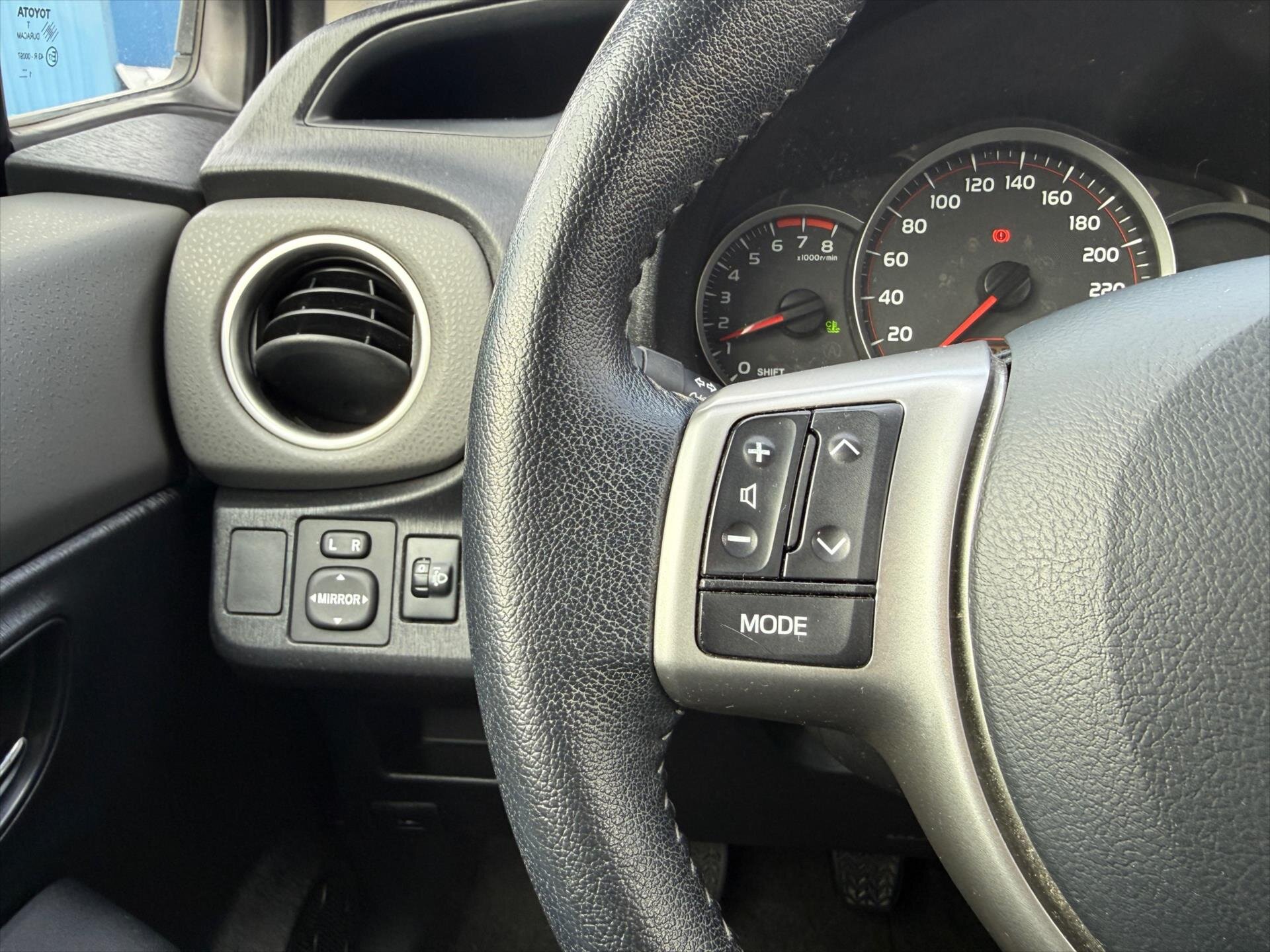 Toyota Yaris Hatchback 1,3 l 73 kw