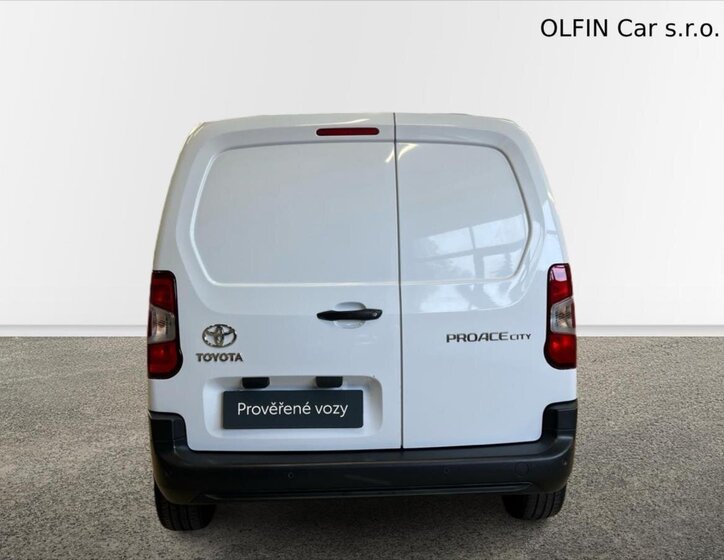 Toyota ProAce Skříň 1,5 l 75 kw