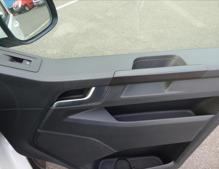 Volkswagen Caravelle 50