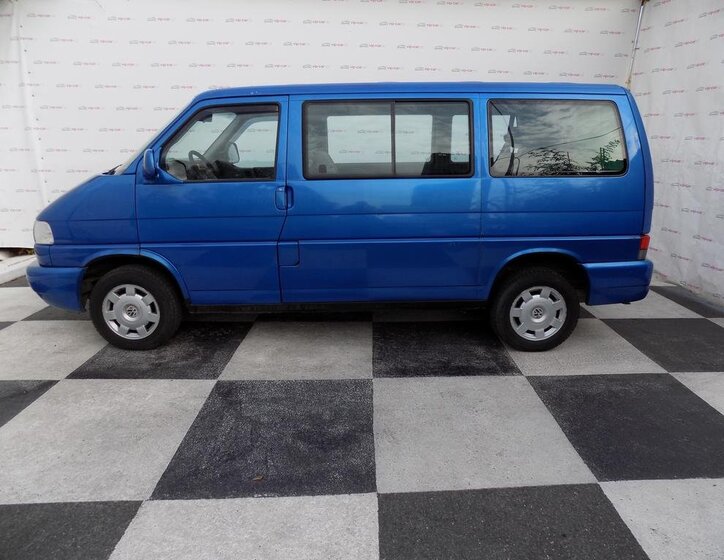 Volkswagen Multivan 2