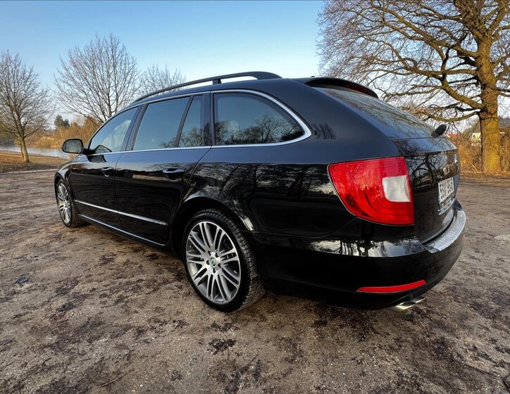 Škoda Superb Kombi 3,6 l 191 kw