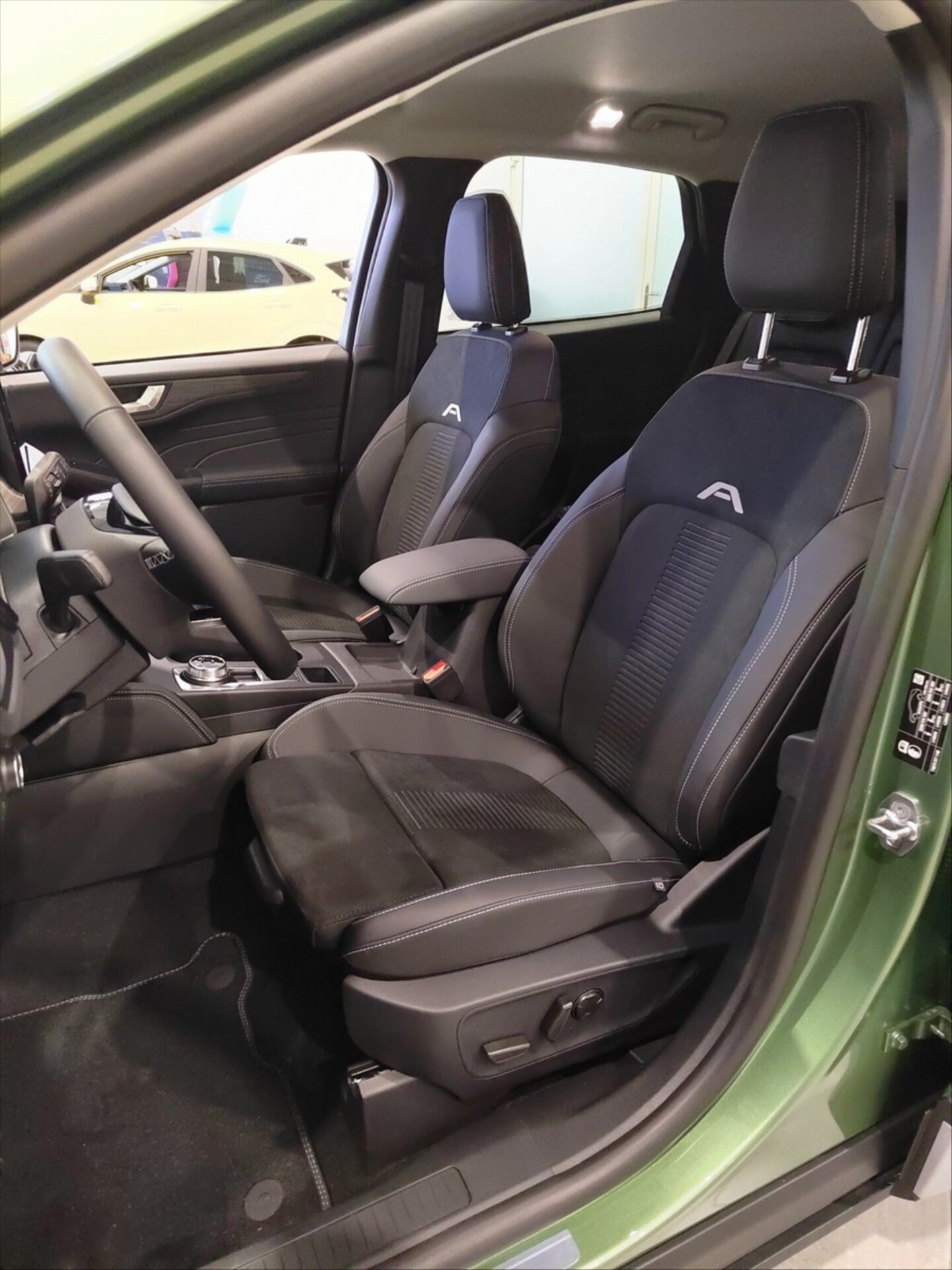 Ford Kuga SUV / Terénní 2,5 l 178 kw