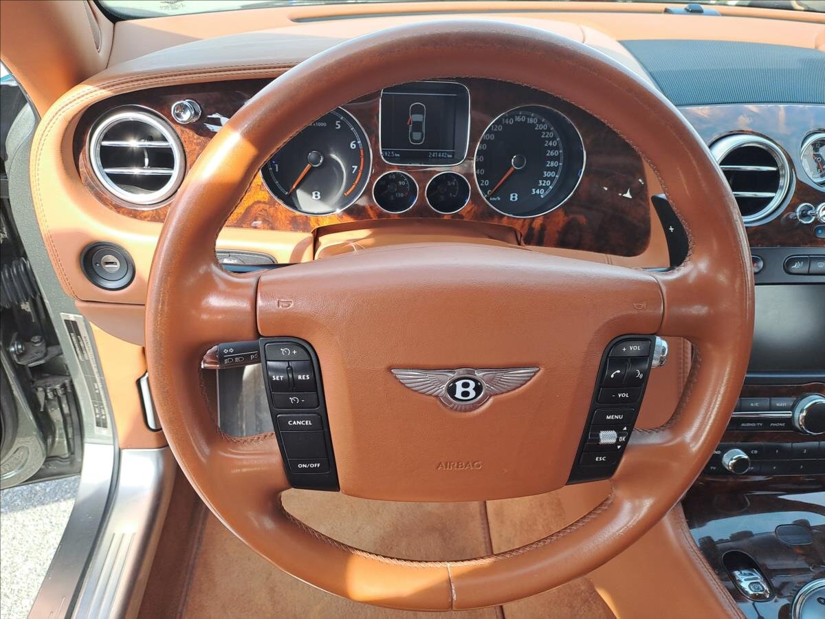 Bentley Continental Flying Spur Sedan / Limuzína 6,0 l 412 kw
