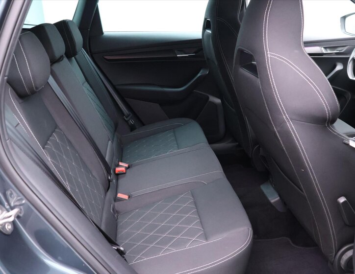 Škoda Karoq SUV / Terénní 2,0 l 140 kw