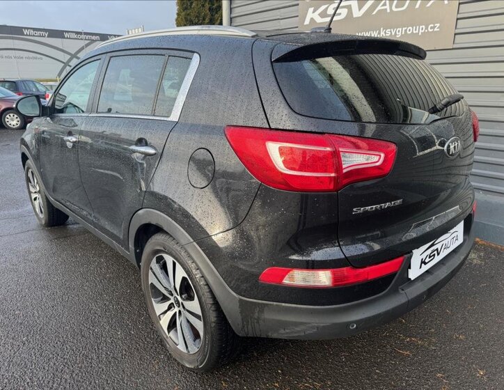 KIA Sportage SUV 2,0 l 120 kw