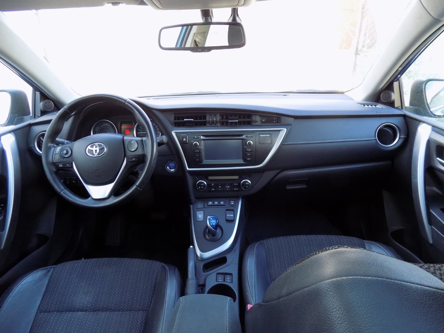 Toyota Auris Hatchback 1,8 l 73 kw