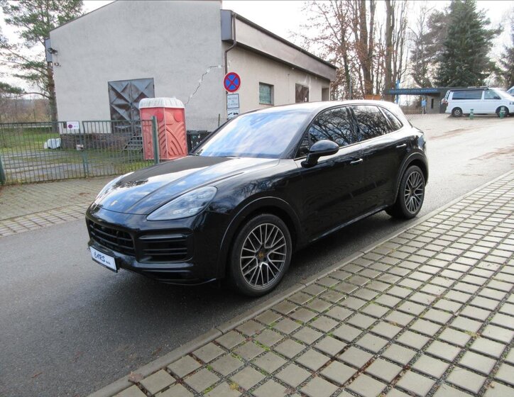 Porsche Cayenne Kombi 2,9 l 324 kw