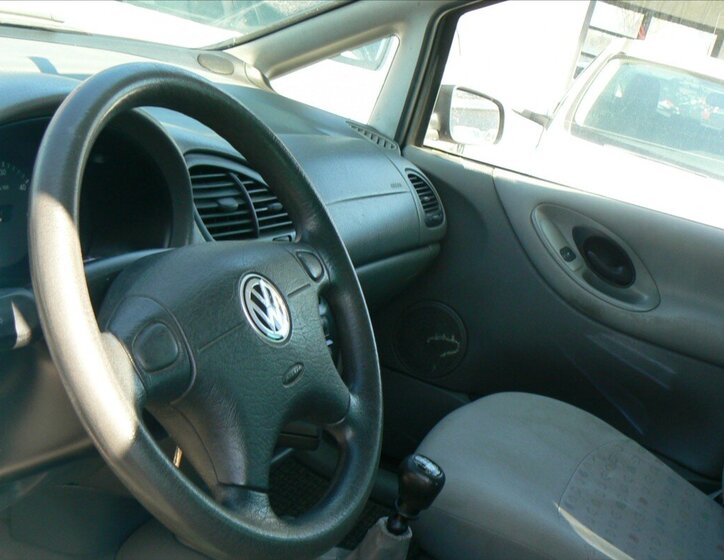 Volkswagen Sharan Kombi 1,9 l 66 kw