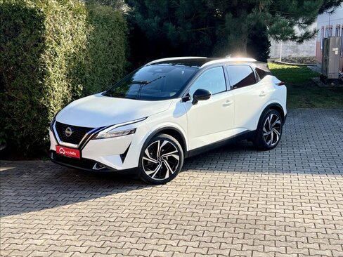 Nissan Qashqai SUV / Terénní 1,3 l 116 kw