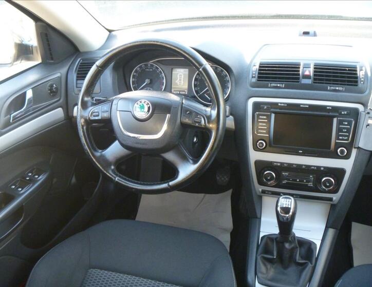 Škoda Octavia 16