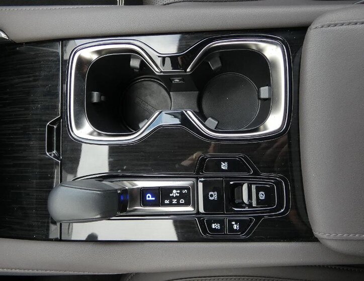 Lexus RX 350h SUV / Terénní 2,5 l 140 kw