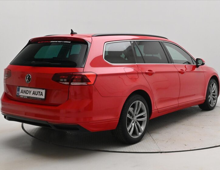 Volkswagen Passat Kombi 2,0 l 110 kw