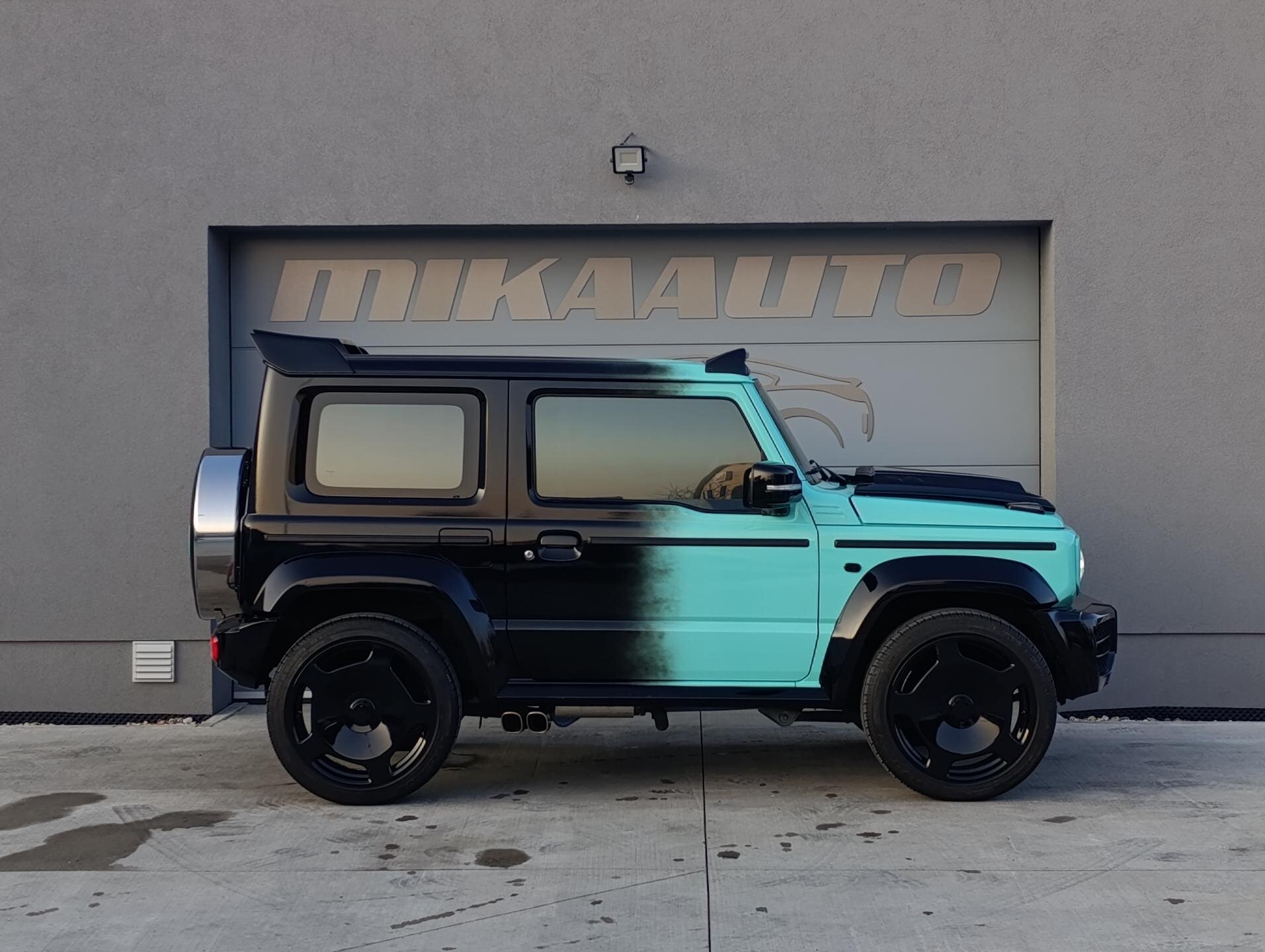 Suzuki Jimny SUV 1,5 l 75 kw