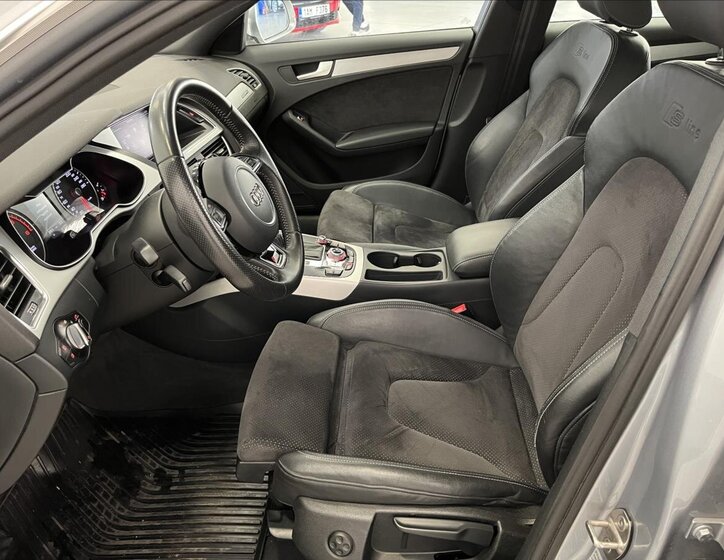 Audi A4 Kombi 2,0 l 140 kw