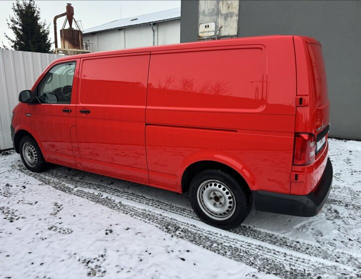 Volkswagen Transporter Skříň 2,0 l 110 kw