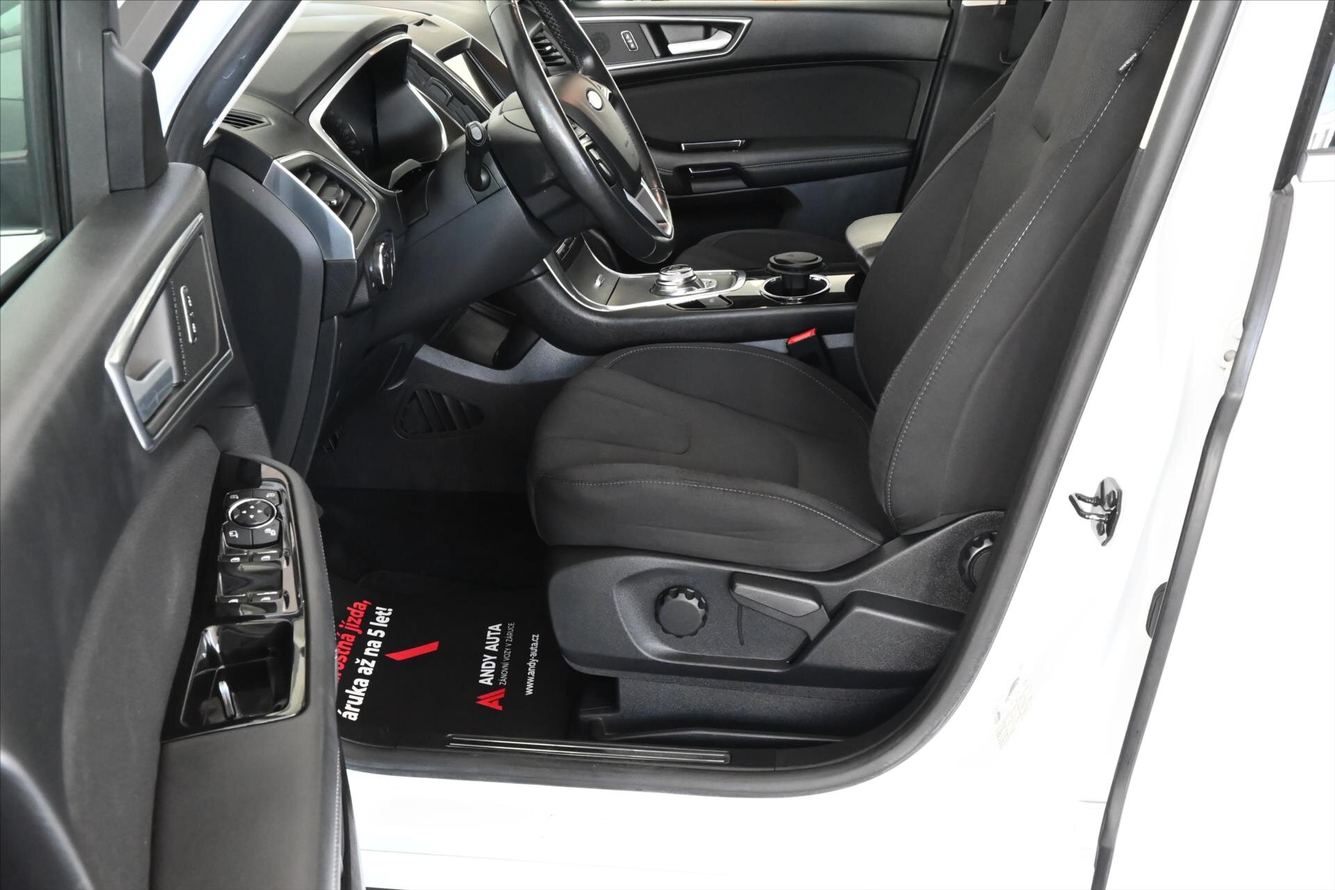 Ford S-MAX MPV 2,0 l 140 kw