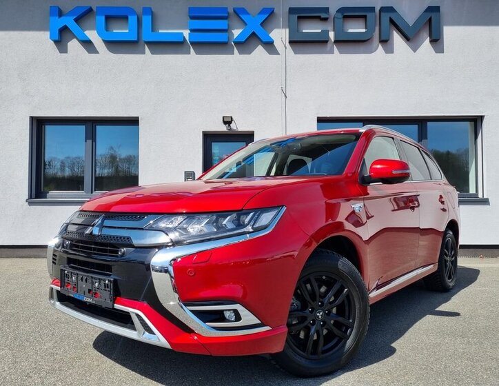 Mitsubishi Outlander SUV / Terénní 2,4 l 165 kw
