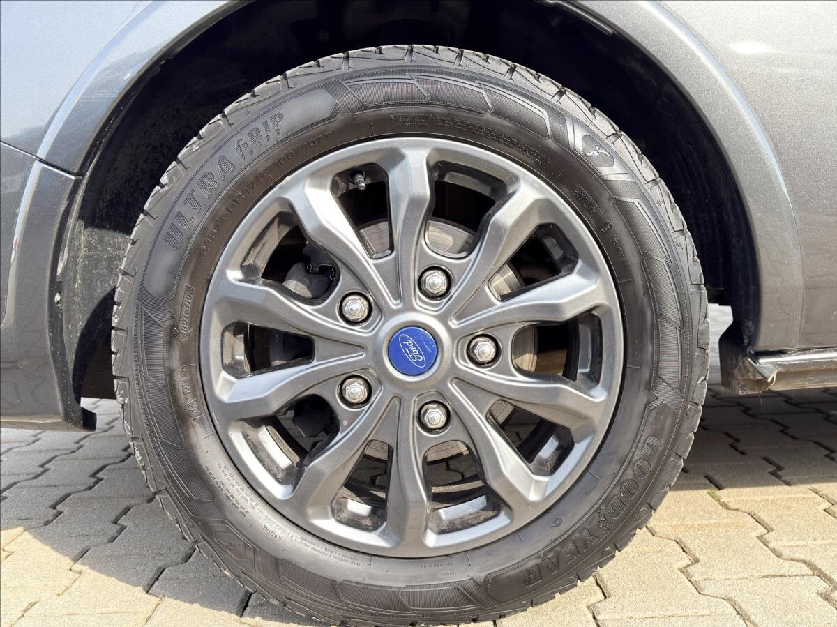 Ford Tourneo Custom MPV 2,0 l 136 kw