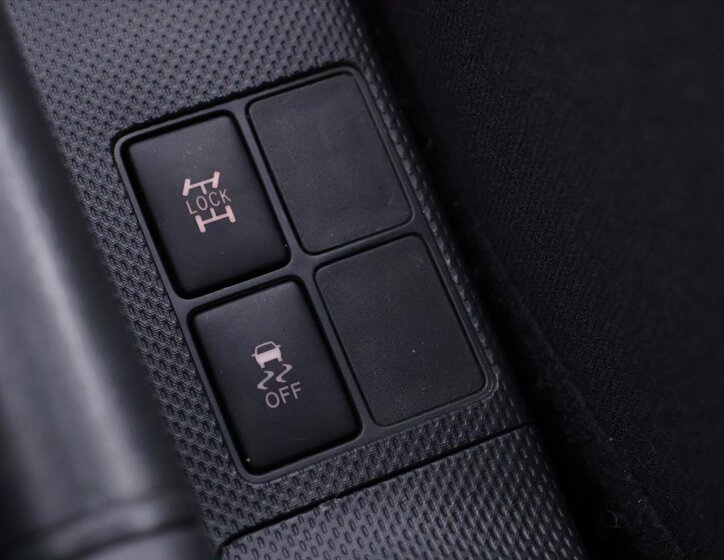 Toyota Urban Cruiser 19