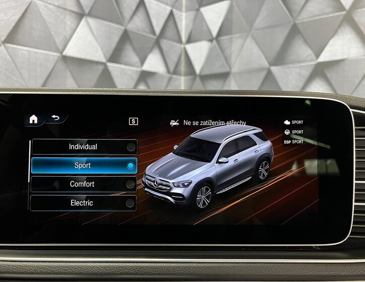 Mercedes-Benz GLE SUV / Terénní 2,0 l 245 kw