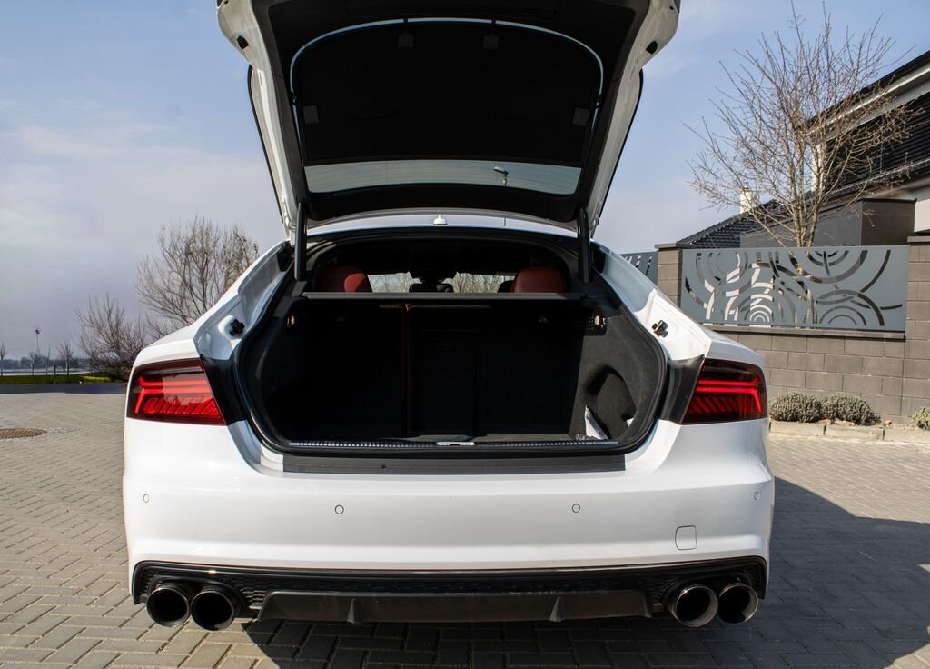 Audi S7 Sedan / Limuzína 4,0 l 414 kw