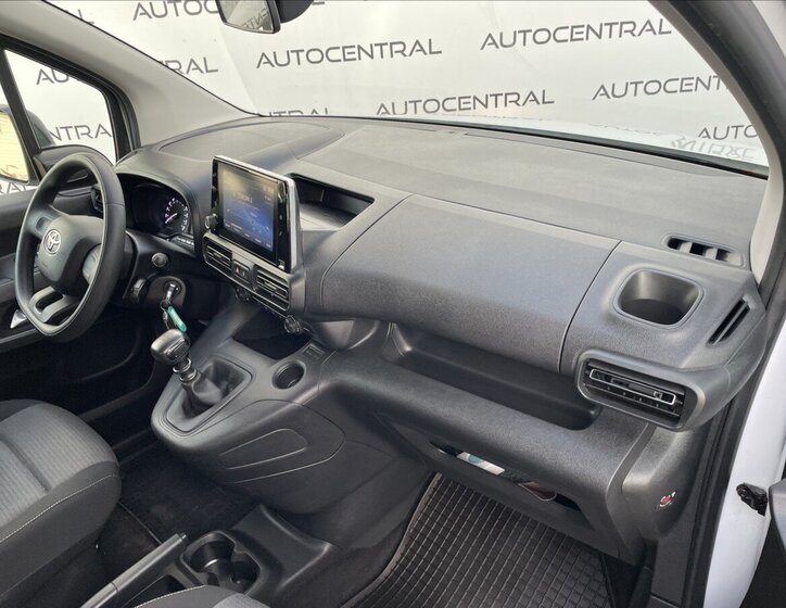 Toyota ProAce City Verso MPV 1,2 l 81 kw