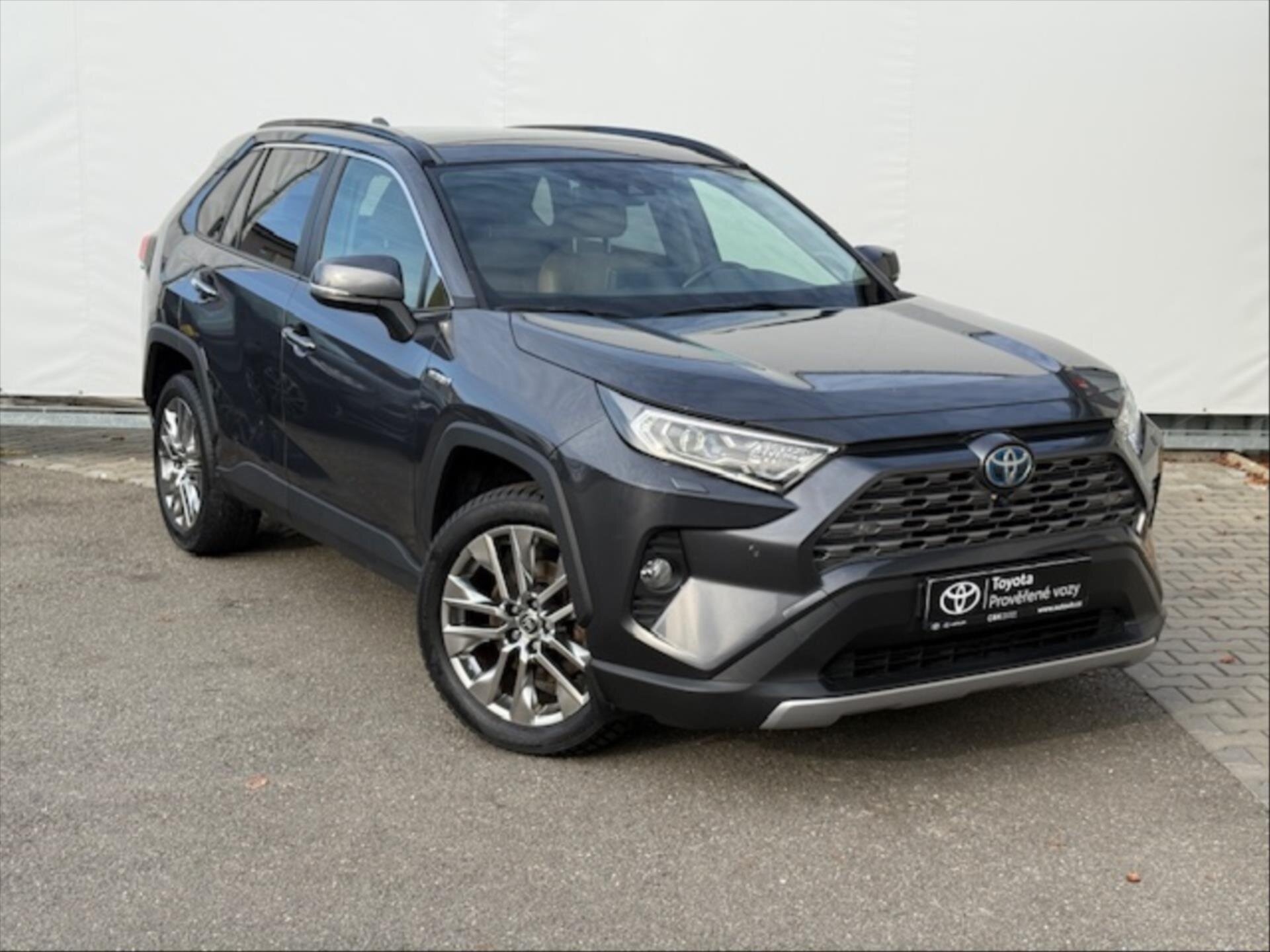 Toyota RAV4 SUV 2,5 l 131 kw
