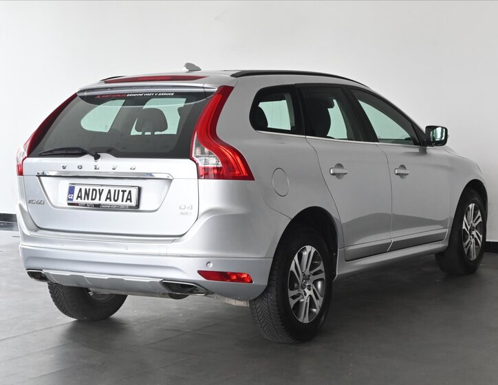 Volvo XC60 SUV / Terénní 2,4 l 133 kw