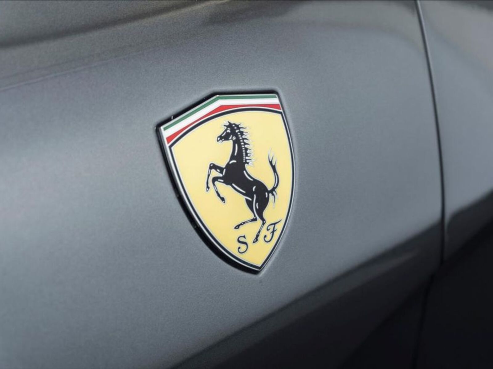 Ferrari 812 21