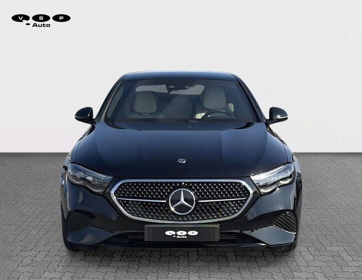 Mercedes-Benz Třídy E Sedan / Limuzína 2,0 l 145 kw