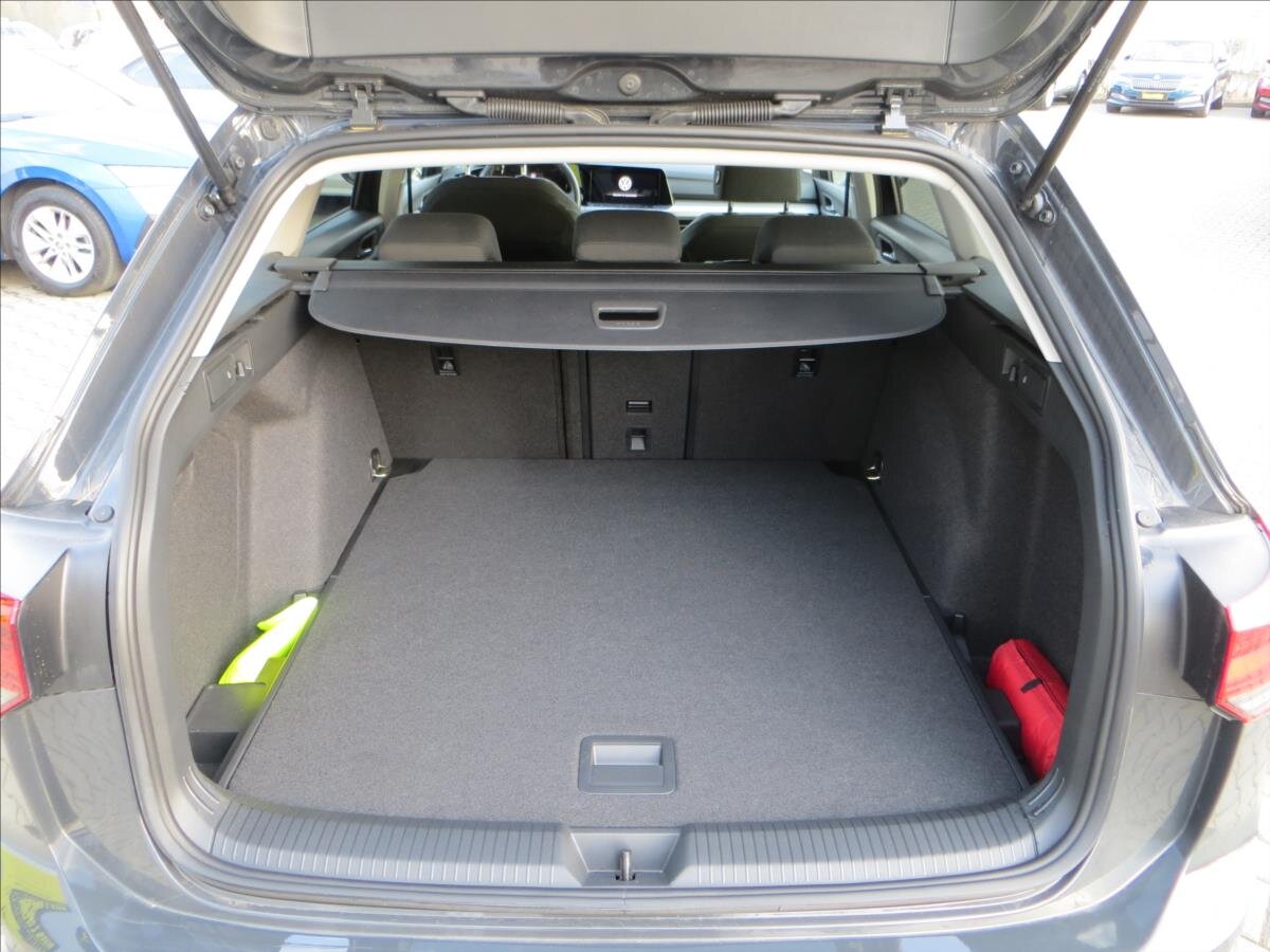 Volkswagen Golf Kombi 1,5 l 96 kw