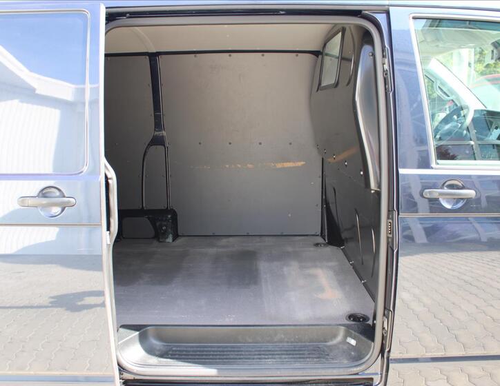 Volkswagen Transporter 13