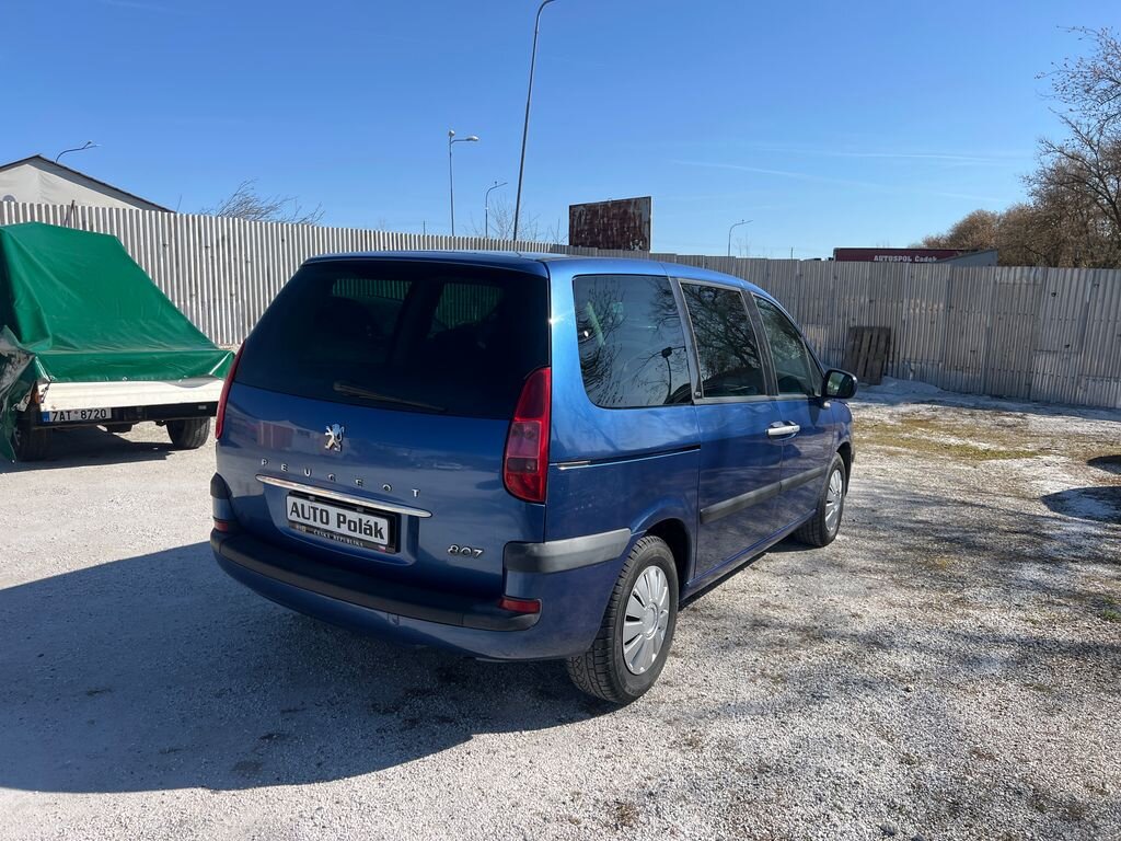 Peugeot 807 MPV 2,0 l 100 kw