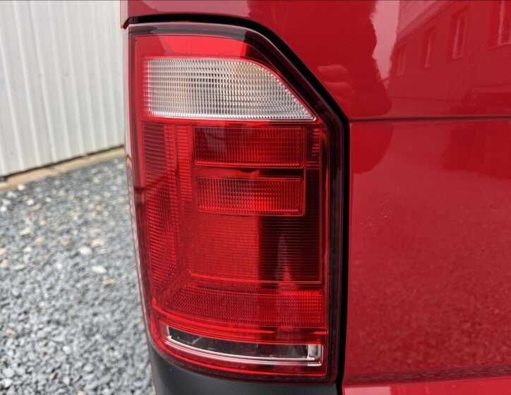 Volkswagen Transporter 22