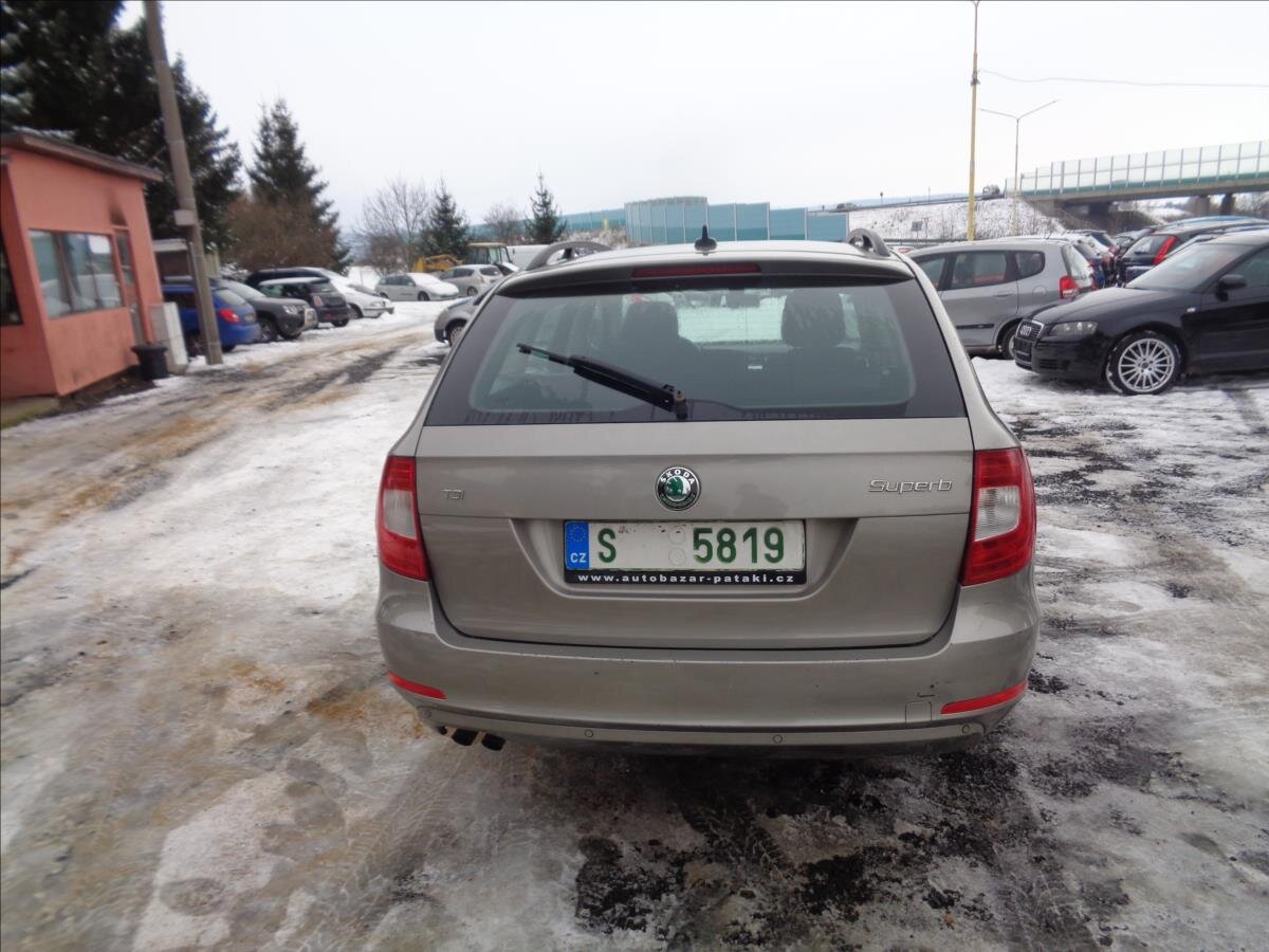 Škoda Superb Kombi 1,6 l 77 kw