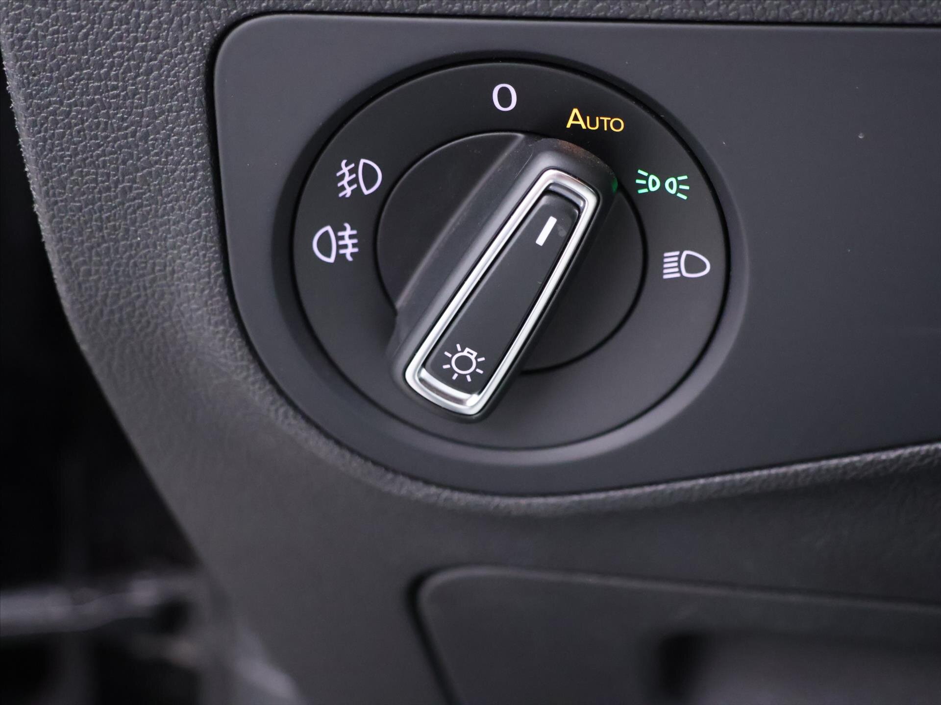 Volkswagen Tiguan SUV / Terénní 1,5 l 96 kw