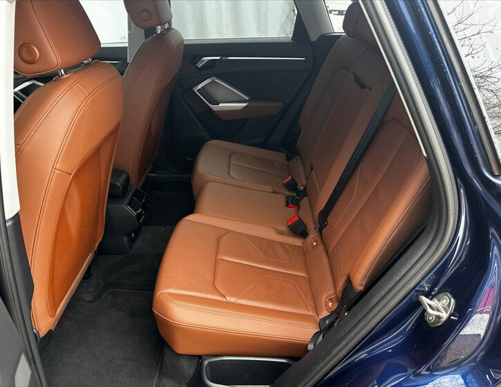 Audi Q3 Kombi 2,0 l 147 kw