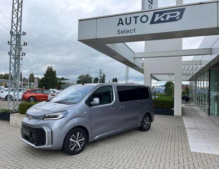 Toyota ProAce Verso 1