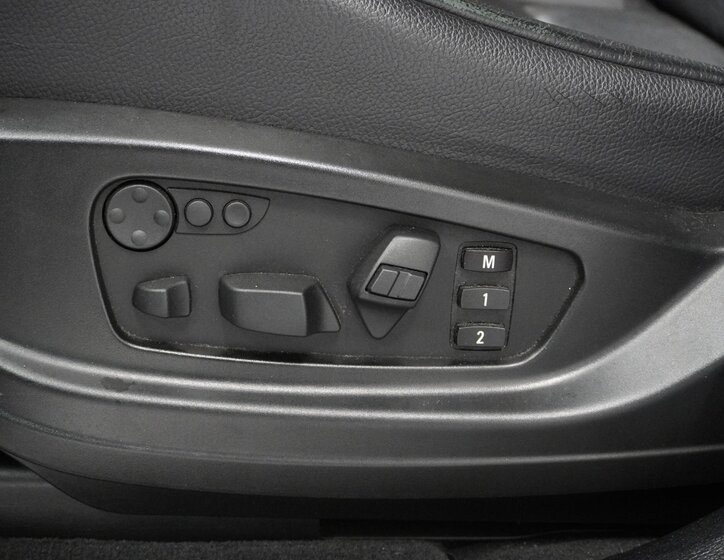 BMW X6 SUV 3,0 l 180 kw