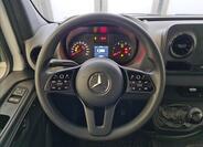 Mercedes-Benz Sprinter 10
