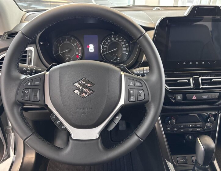 Suzuki S-Cross SUV / Terénní 1,4 l 81 kw