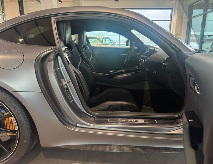 Mercedes-Benz AMG GT Kupé 4,0 l 430 kw