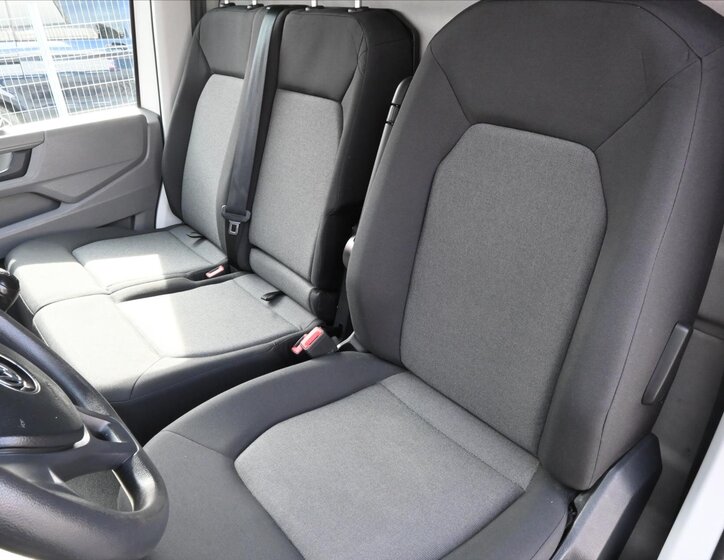 Volkswagen Crafter Skříň 2,0 l 103 kw