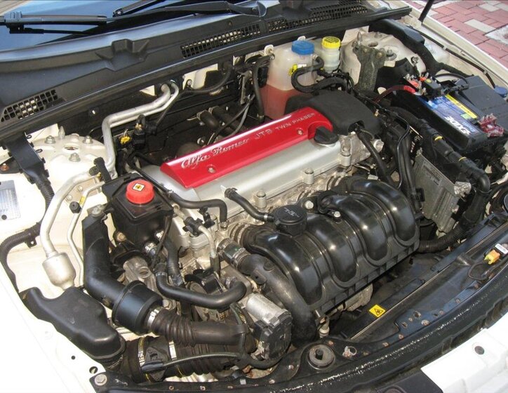 Alfa Romeo Spider Kabriolet 2,2 l 136 kw