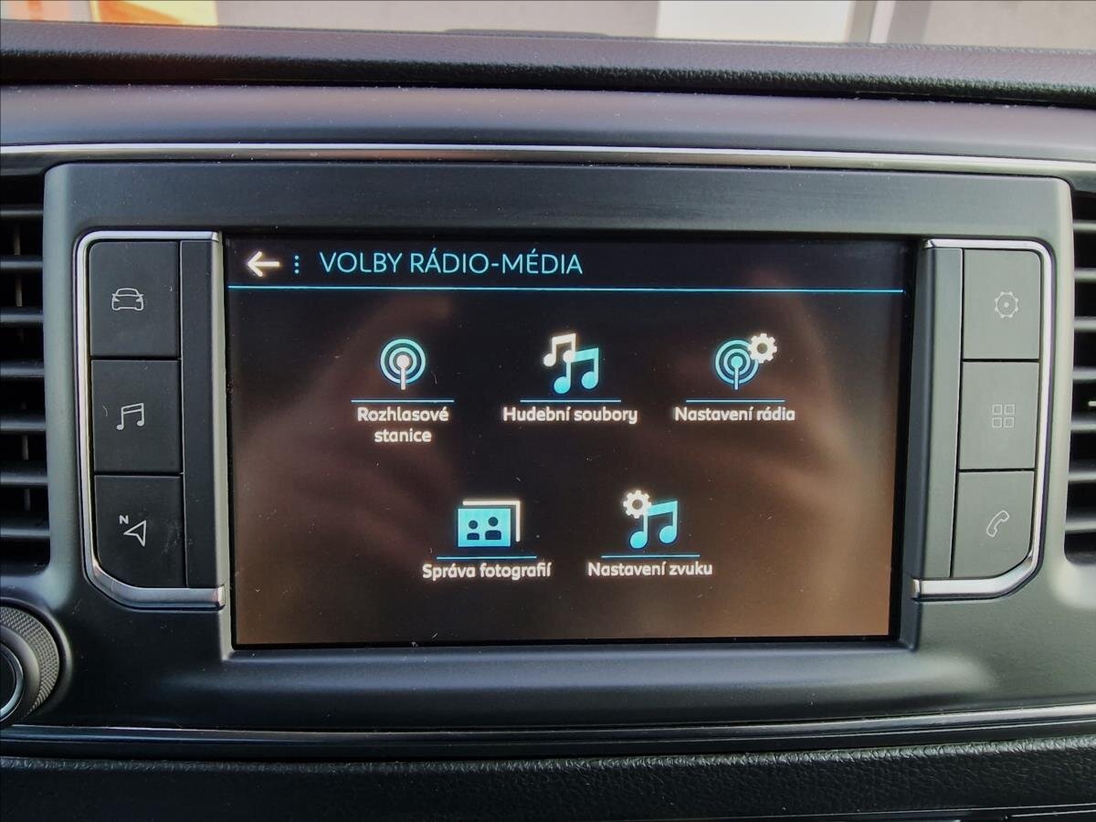 Peugeot Traveller MPV 2,0 l 130 kw