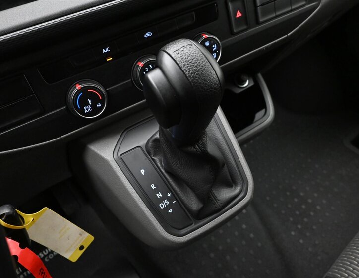 Volkswagen Transporter Skříň 2,0 l 110 kw