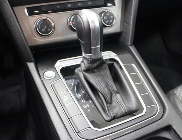 Volkswagen Passat Kombi 2,0 l 110 kw