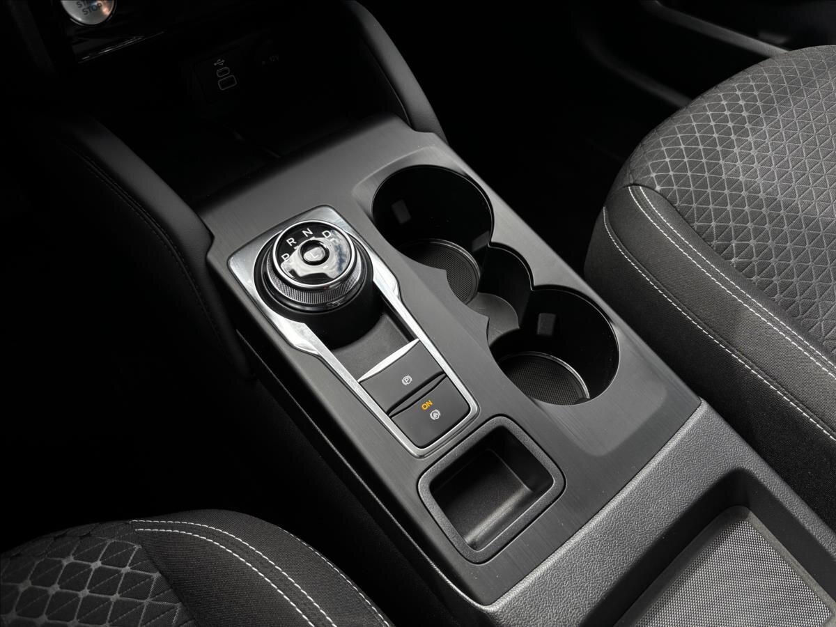 Ford Kuga SUV / Terénní 1,5 l 137 kw